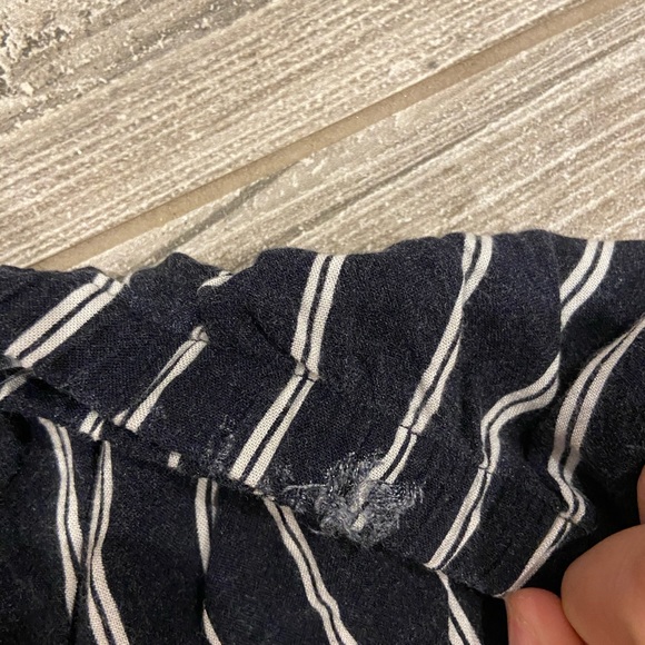 brandy pants💙🤍 - Picture 3 of 4